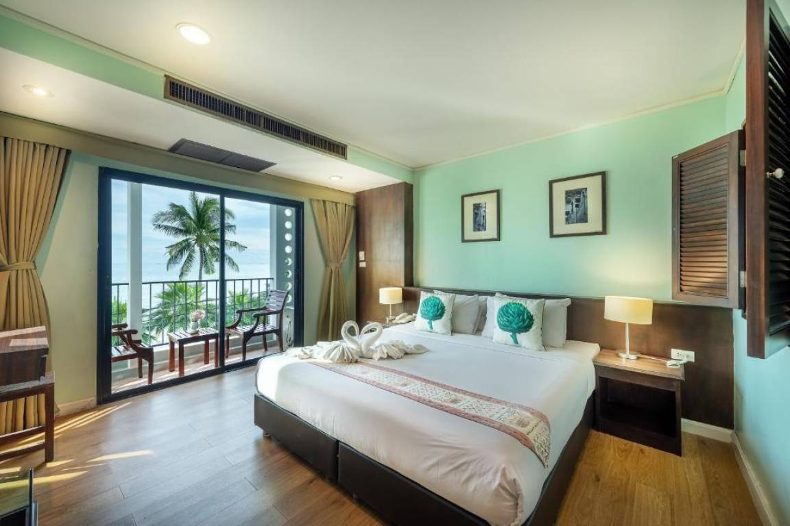 The Jomtien Twelve