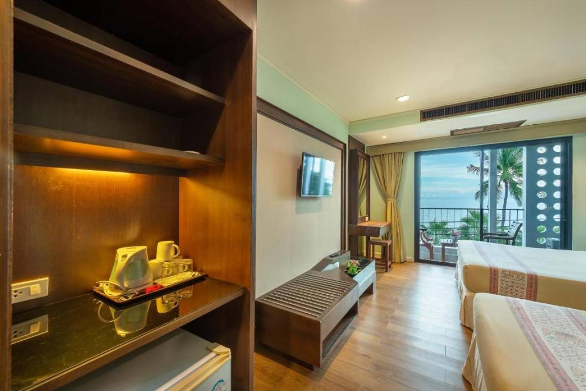 The Jomtien Twelve