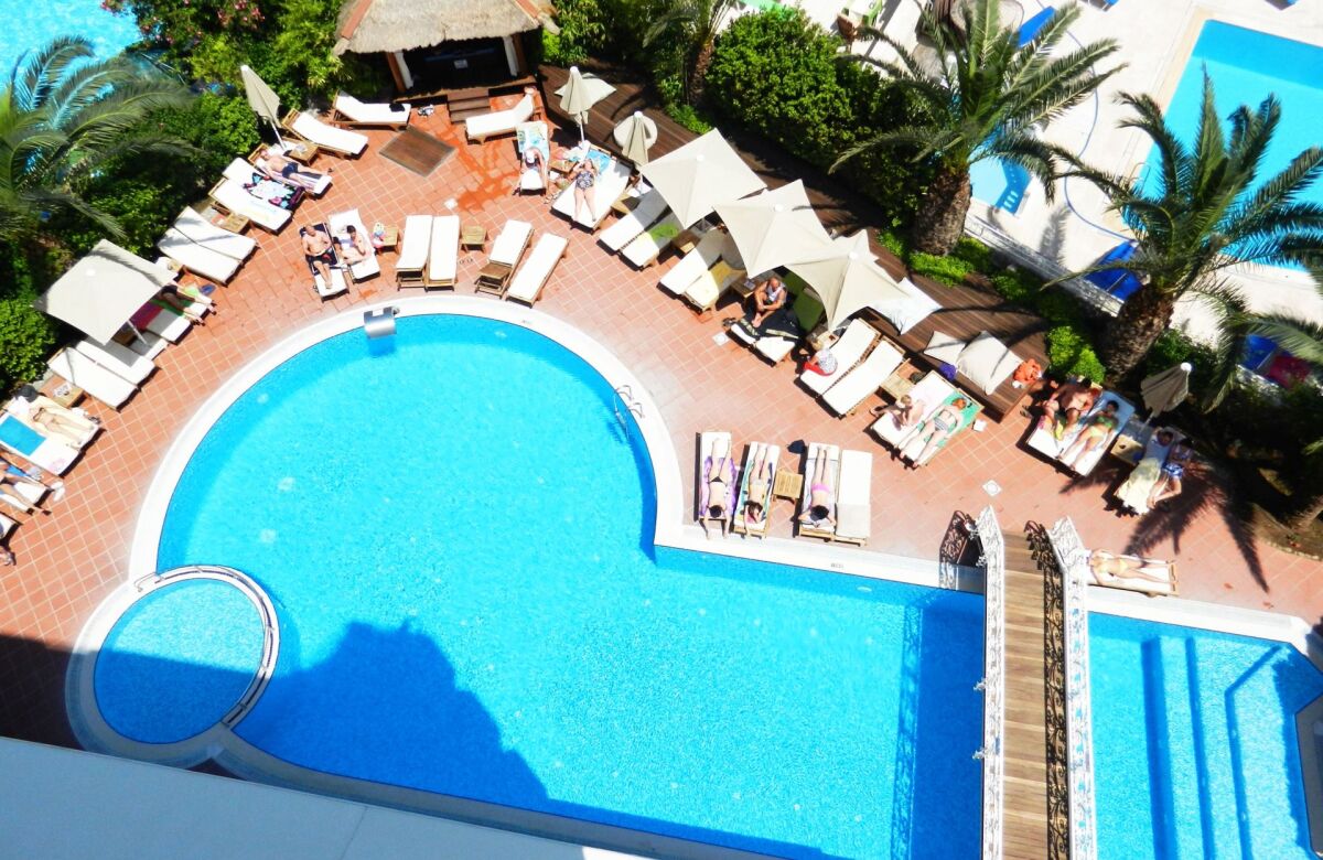 Hawaii Hotel By Yunus