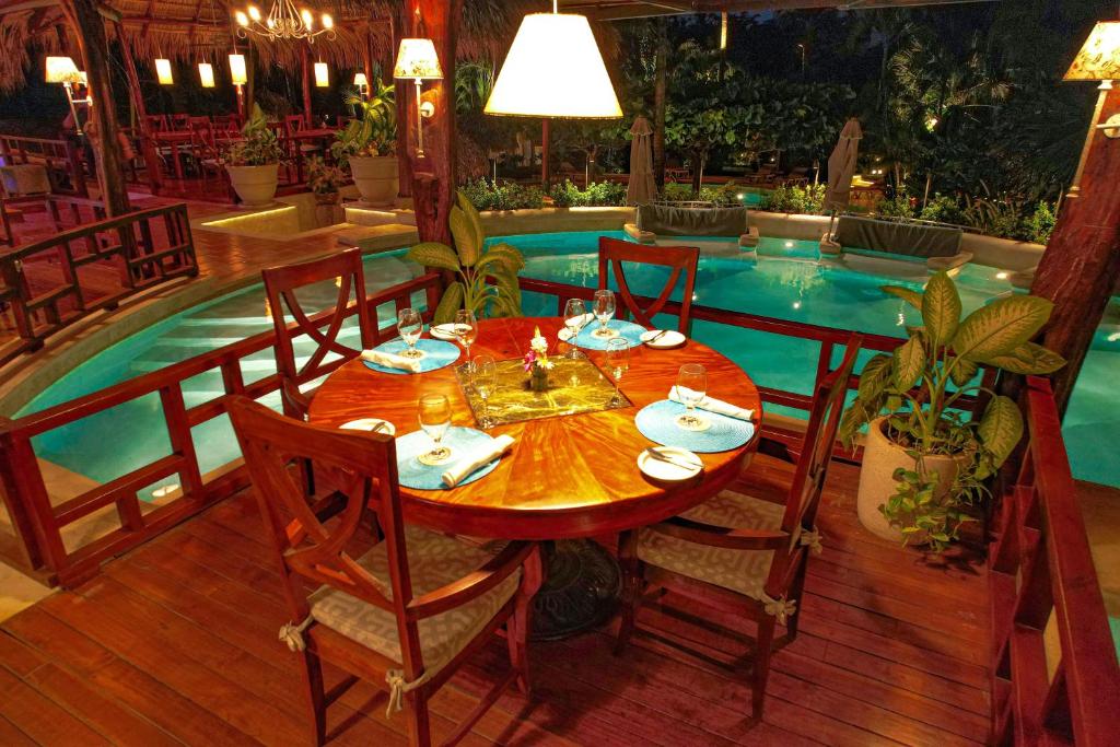 El Jardin Del Eden
