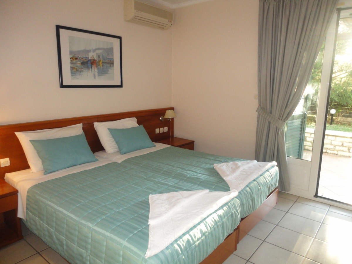 Ostria Apartments (Sidari)