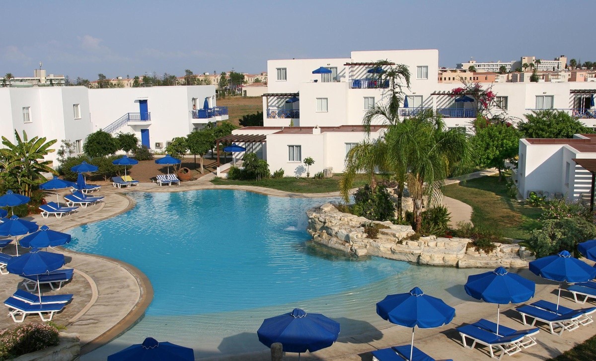 Aliathon Resort