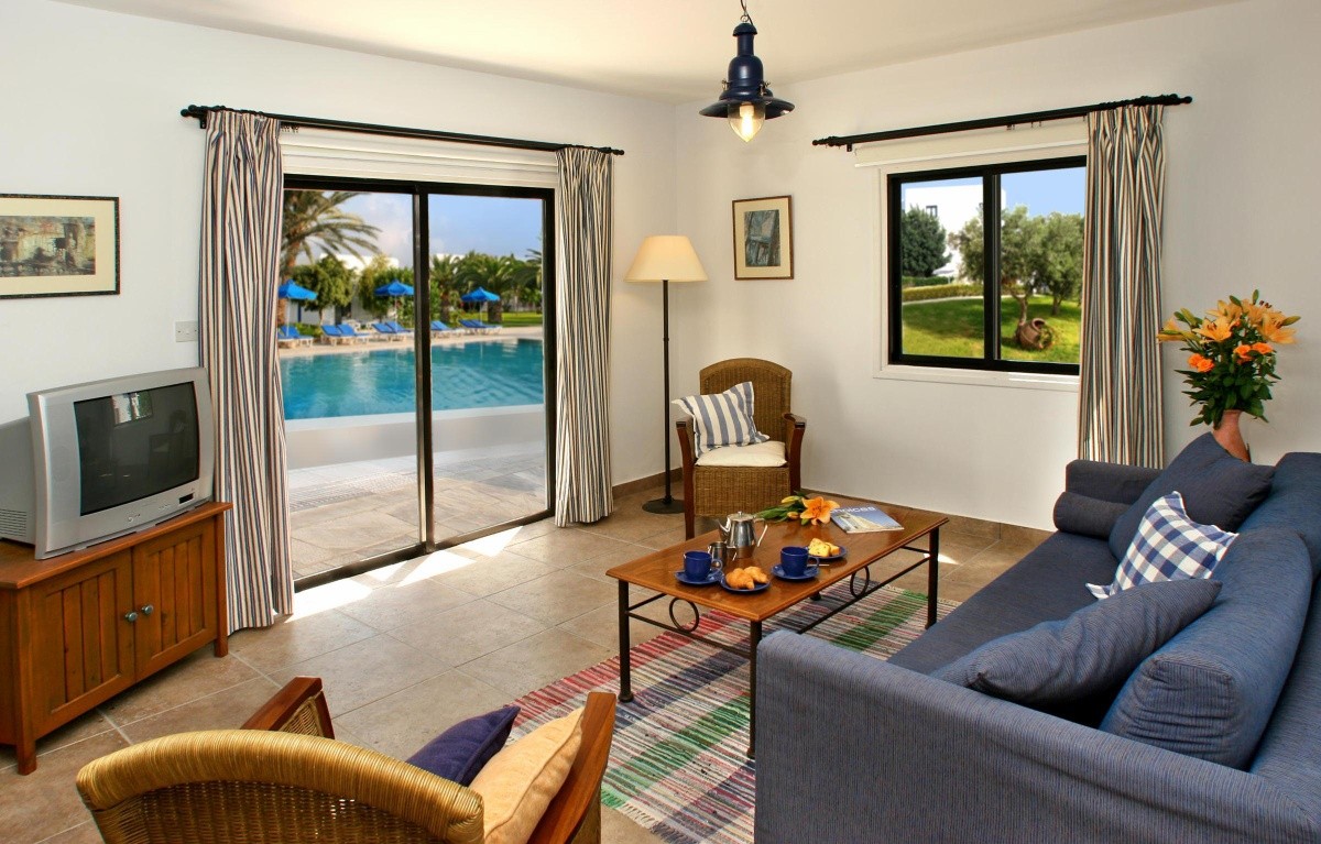 Aliathon Resort