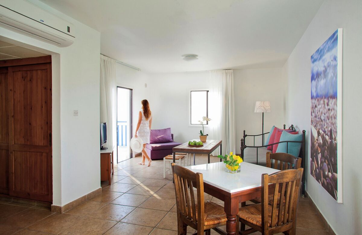 Aliathon Resort