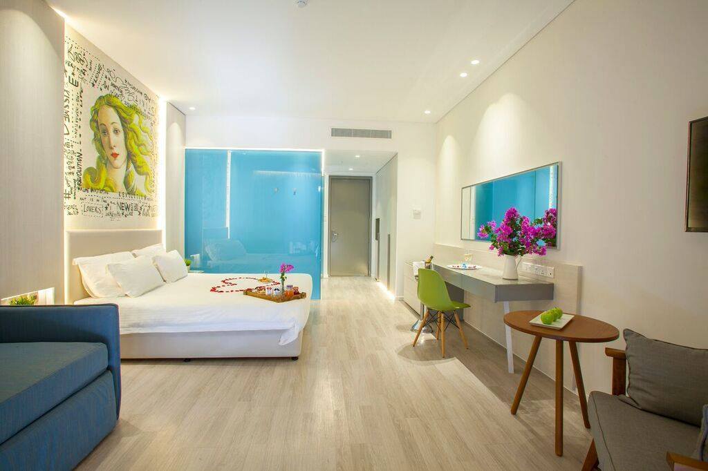Aliathon Resort