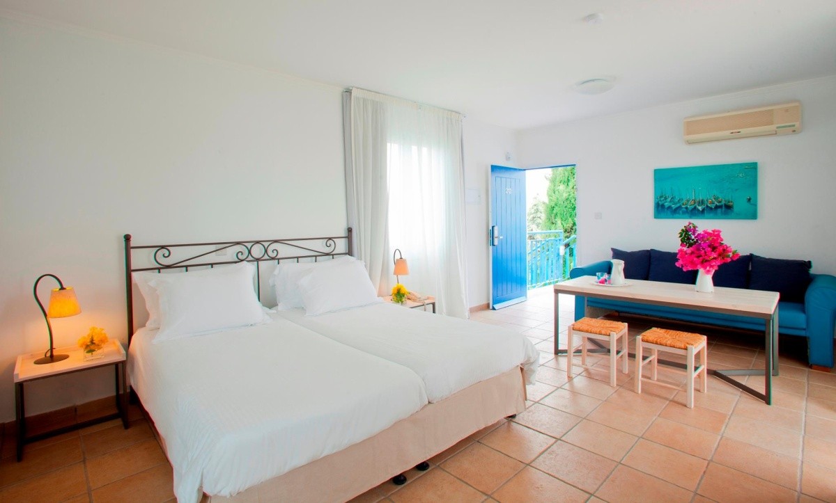 Aliathon Resort