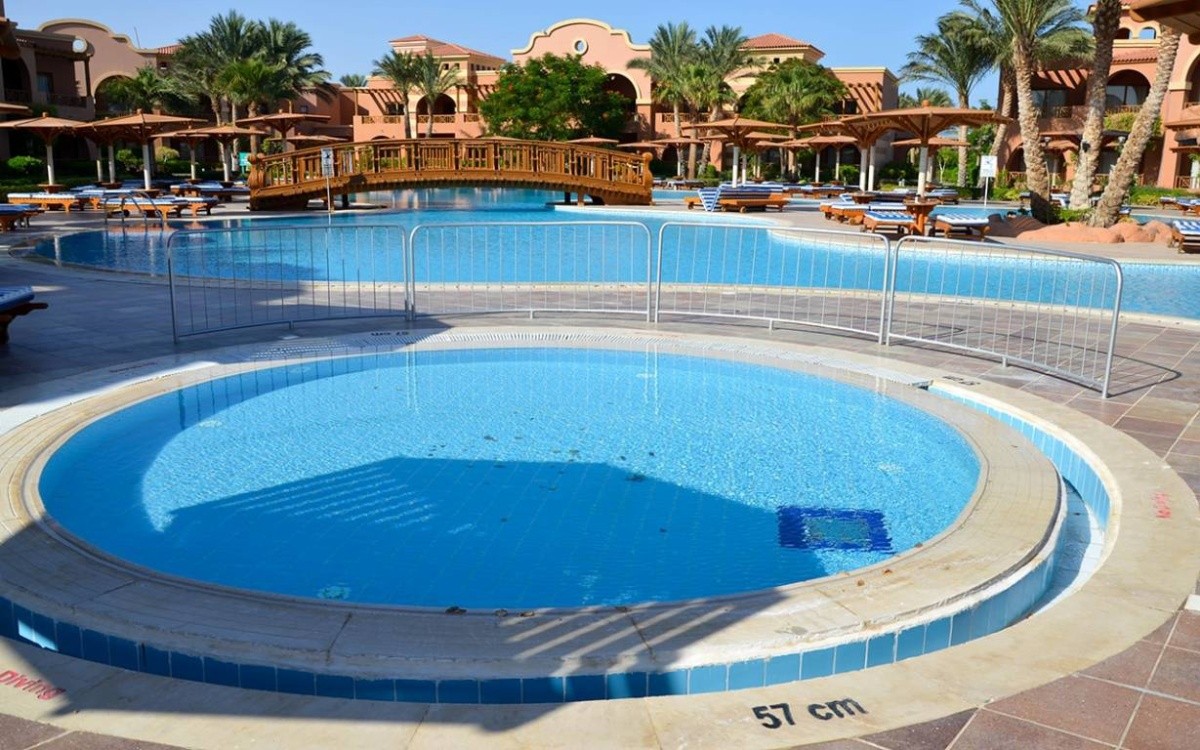 Charmillion Gardens Aqua Park (Ex. Sea Gardens Resort)