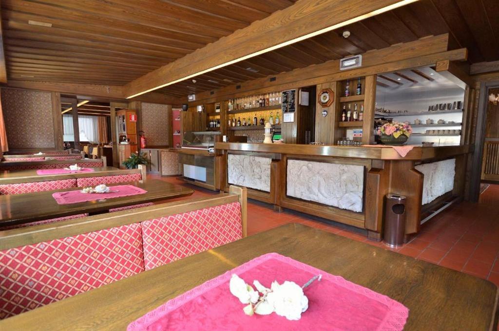5denní zájezd s dopravou, polopenzí a skipasem v ceně – hotel Centrale