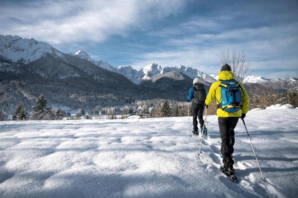 Různé hotely Kranjska Gora - lyžařský balíček na 2 noci, denní přejezd, wellness a polopenze v ceně