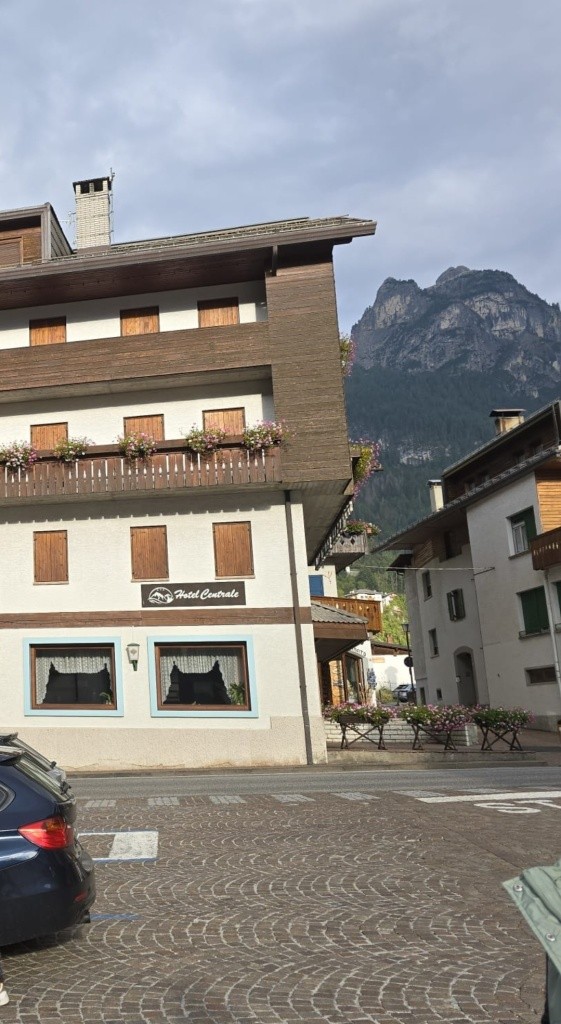 Centrale (Alleghe)