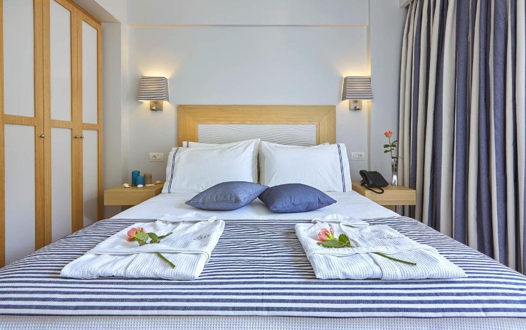 Mystery Skiathos Luxury Residence