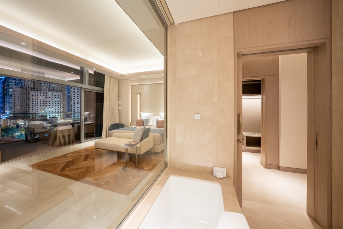 Five Luxe Jbr