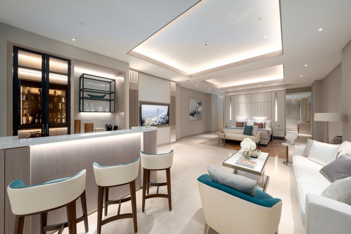 Five Luxe Jbr