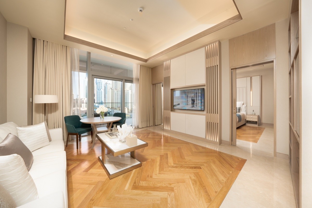 Five Luxe Jbr