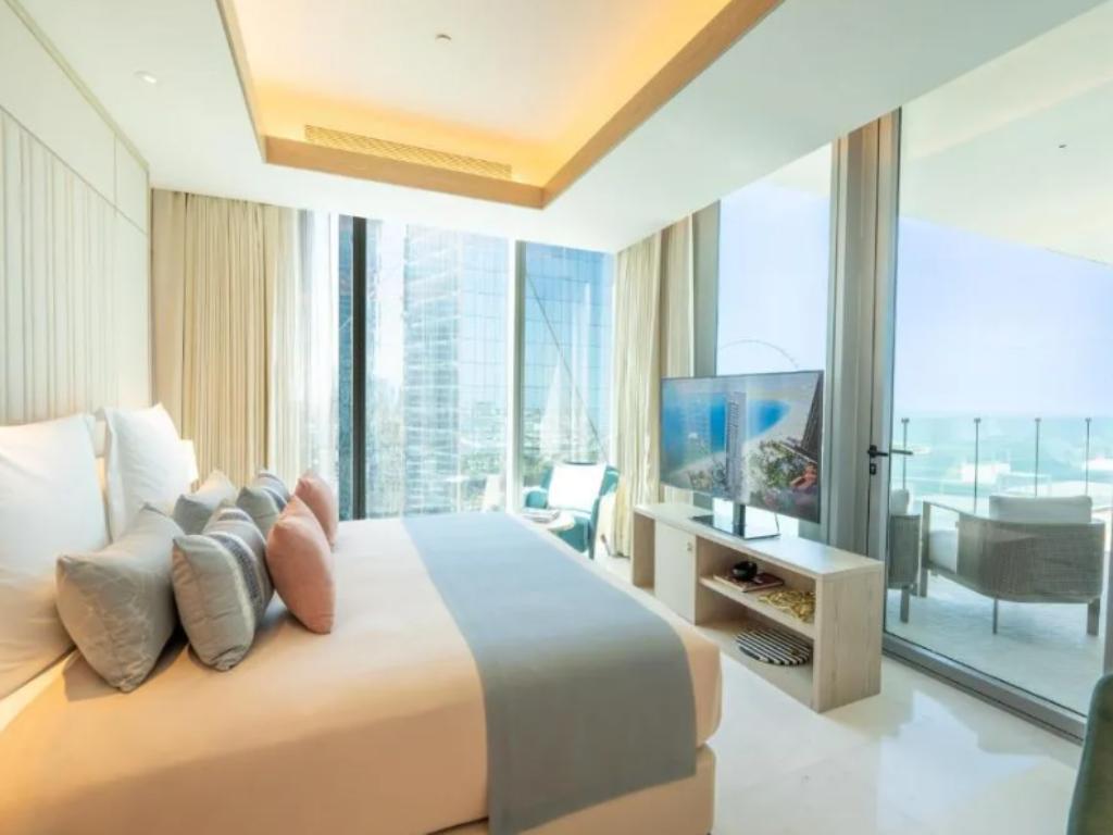 Five Luxe Jbr