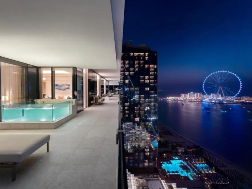 Five Luxe Jbr