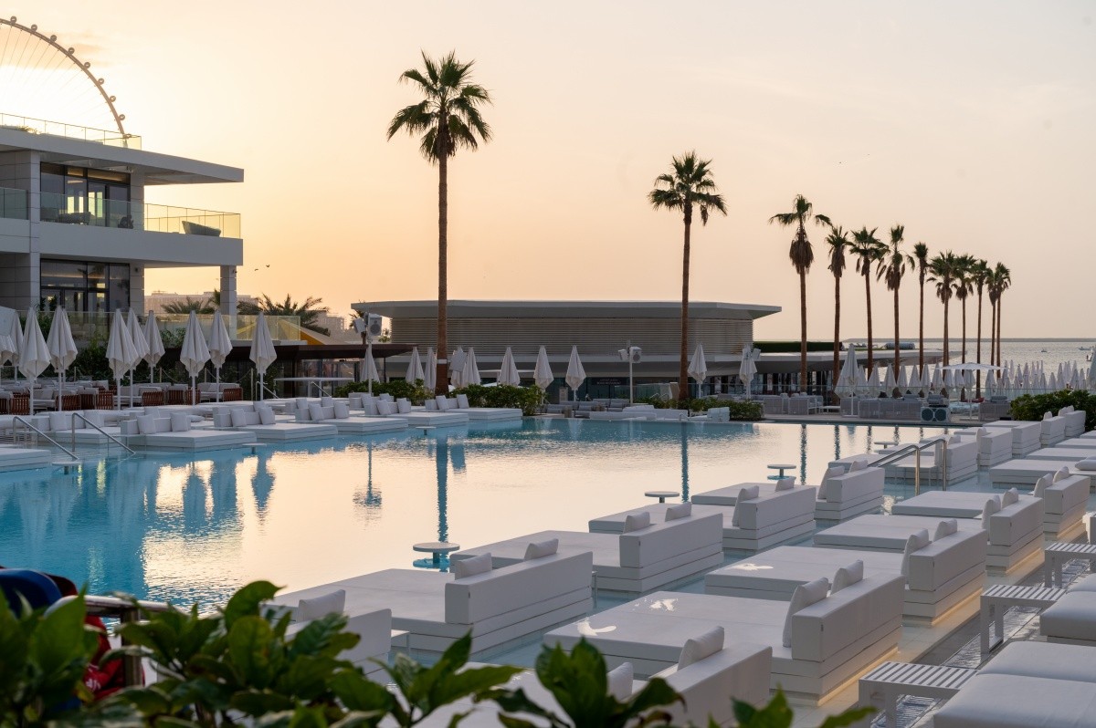 Five Luxe Jbr