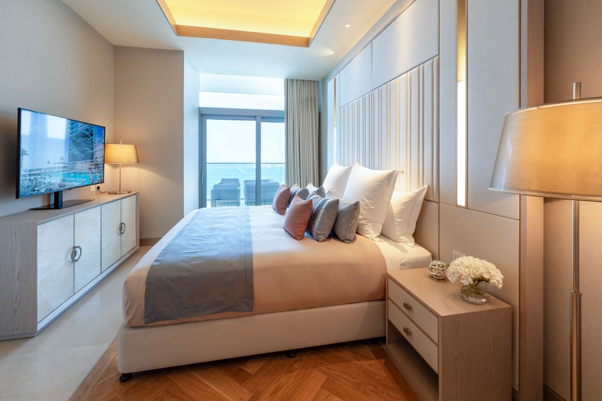 Five Luxe Jbr
