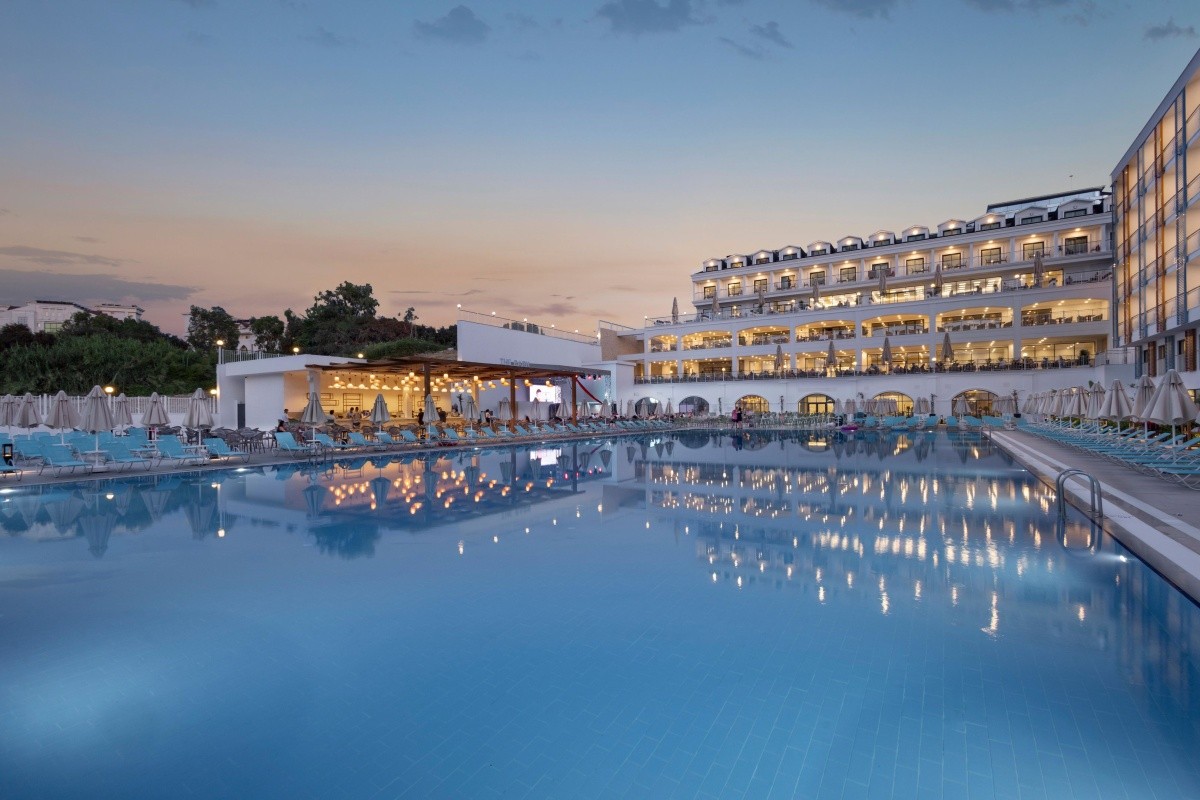 Arcanus Trendline Resort