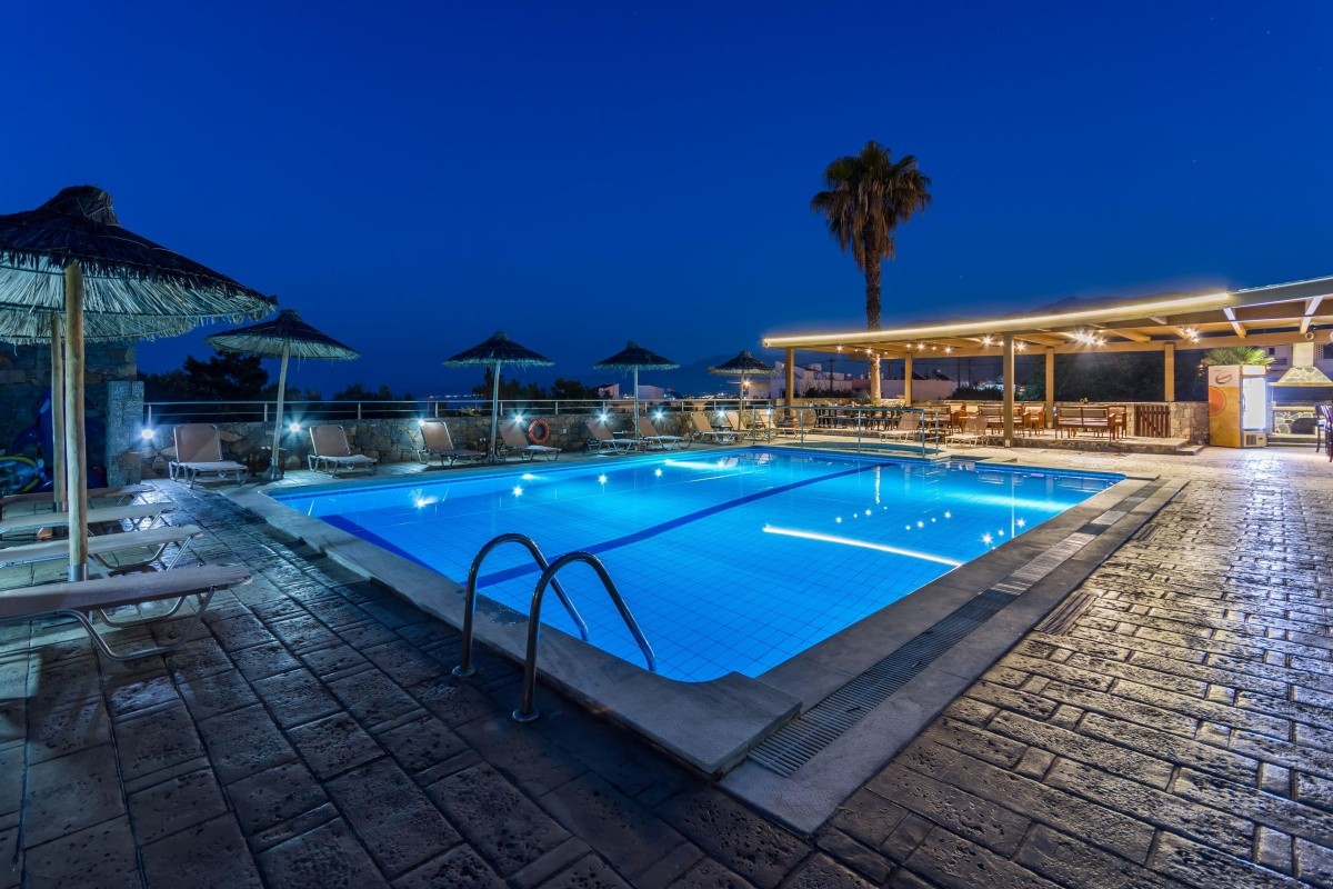 Dias Hotel & Apartments