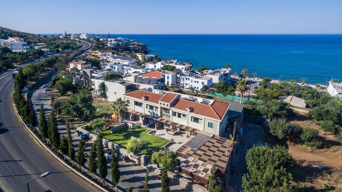 Dias Hotel & Apartments