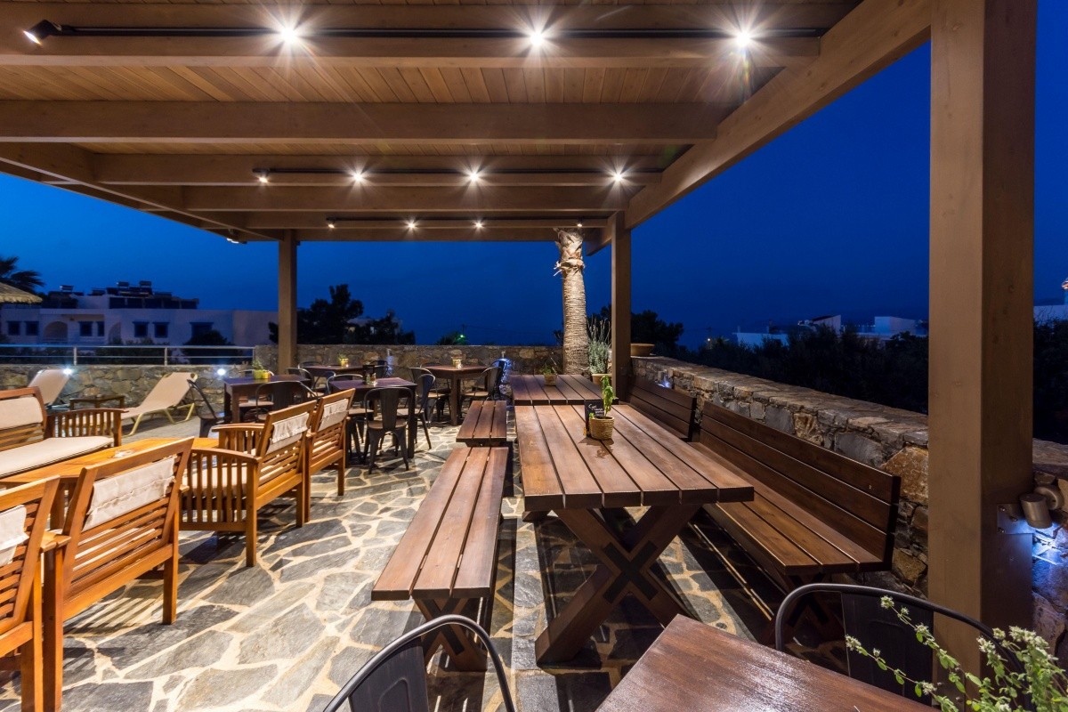 Dias Hotel & Apartments