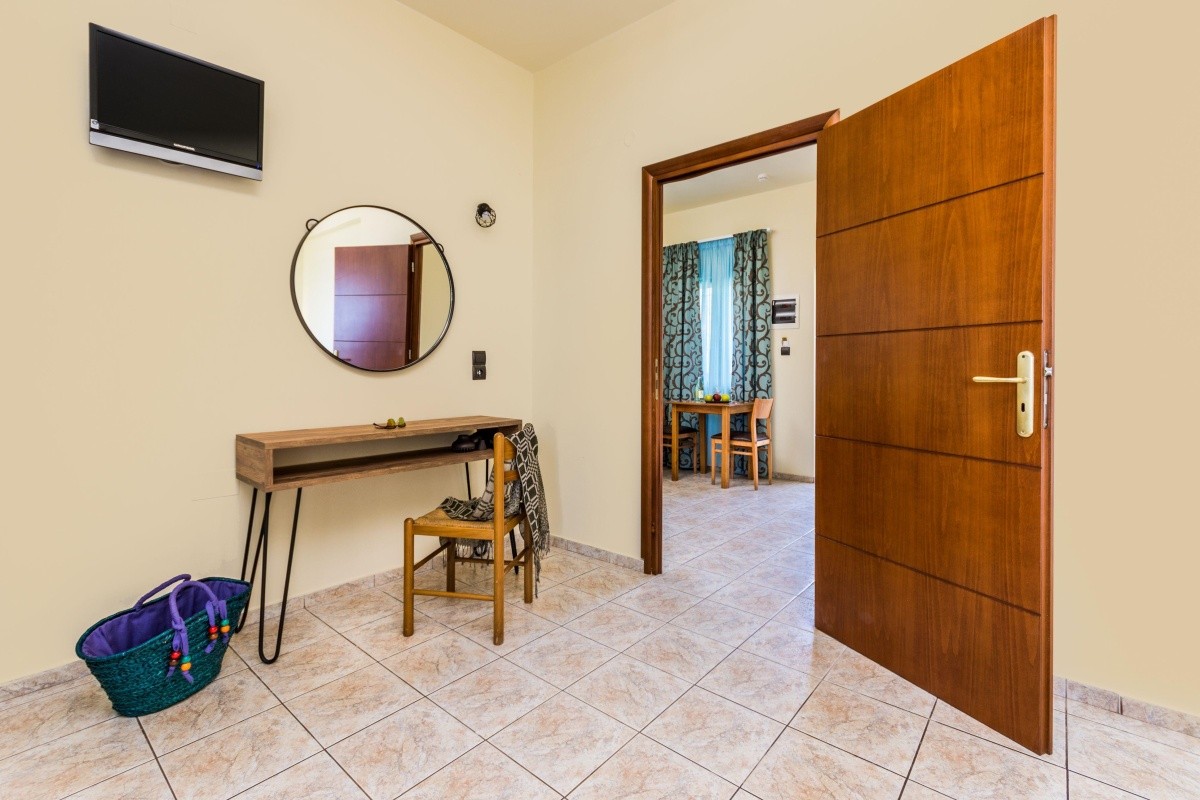 Dias Hotel & Apartments