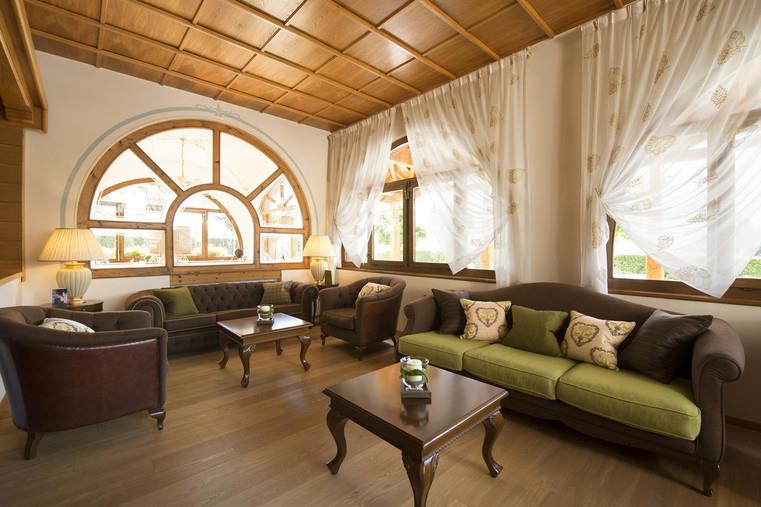5denní zájezd (denní přejezd) s dopravou, polopenzí a skipasem ceně – hotel Du Lac