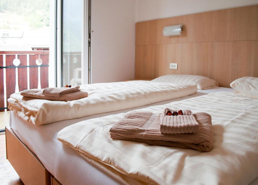 5denní zájezd (denní přejezd) s dopravou, polopenzí a skipasem v ceně – hotel Lory