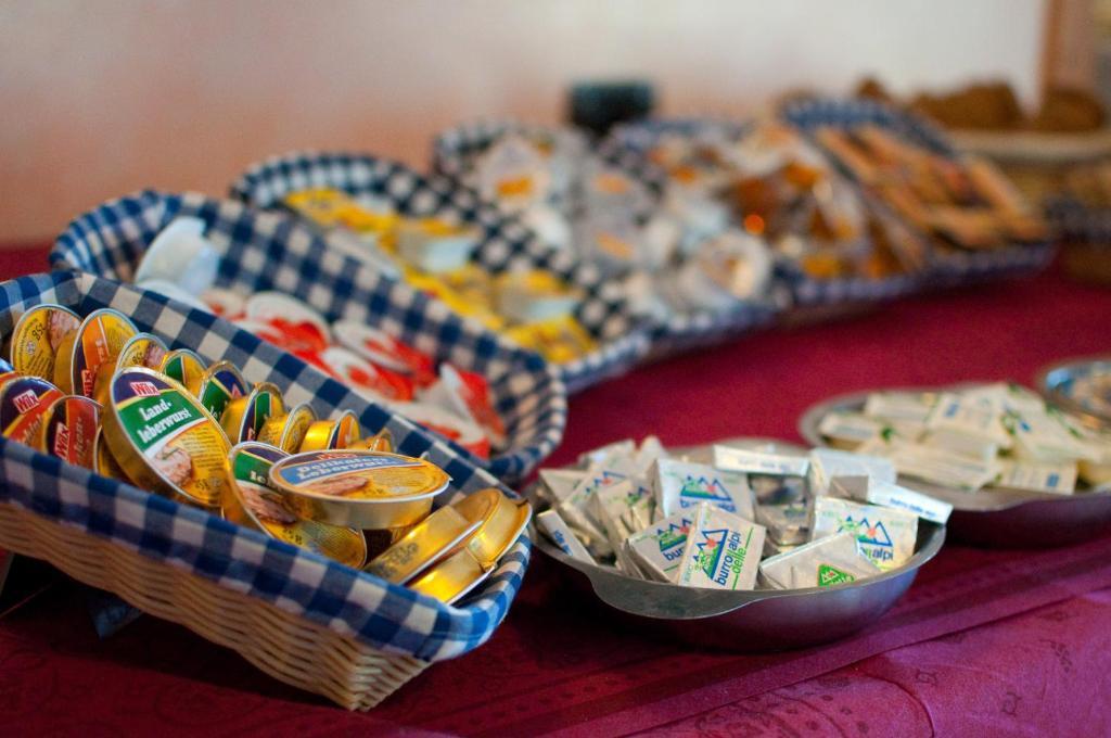 5denní zájezd (denní přejezd) s dopravou, polopenzí a skipasem v ceně – hotel Lory
