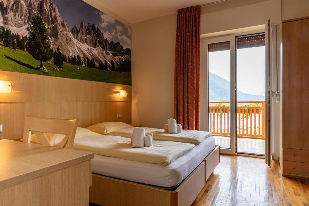 5denní zájezd (denní přejezd) s dopravou, polopenzí a skipasem v ceně – hotel Lory