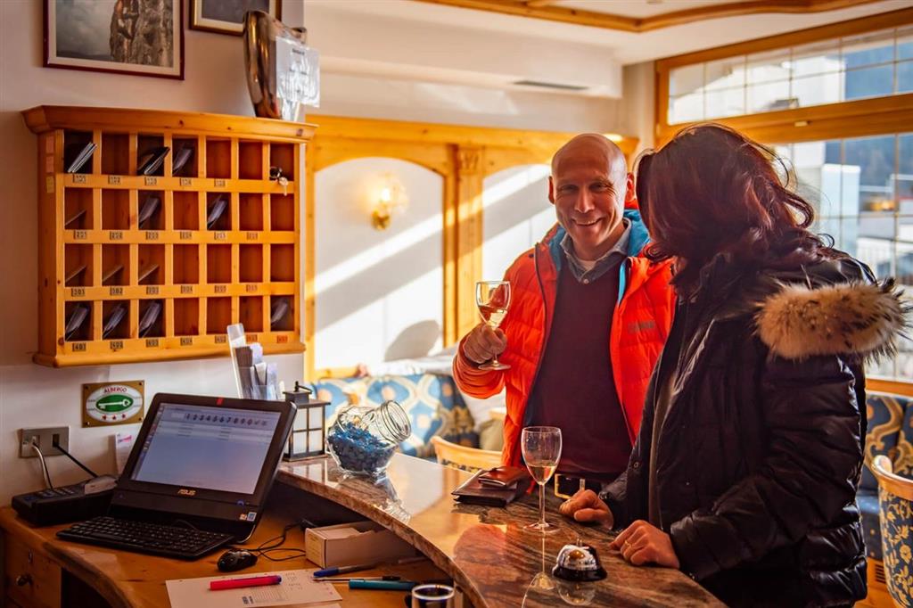 5denní zájezd (denní přejezd) s dopravou, polopenzí a skipasem v ceně – hotel Lory