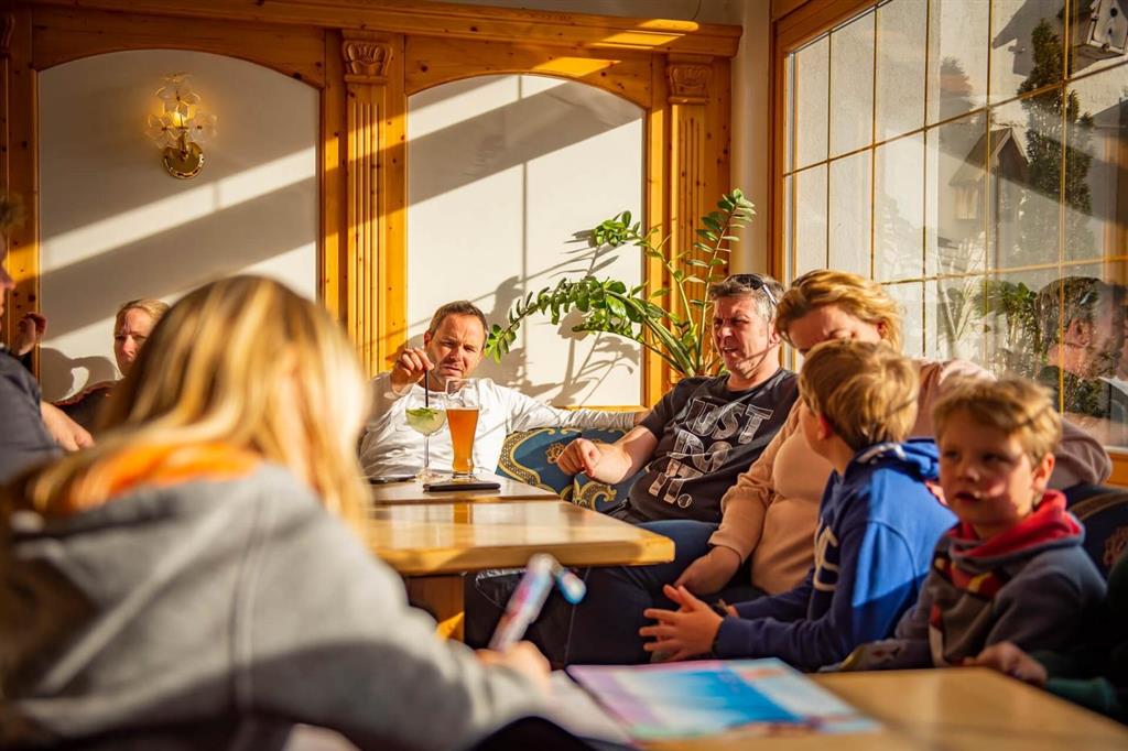 5denní zájezd (denní přejezd) s dopravou, polopenzí a skipasem v ceně – hotel Lory