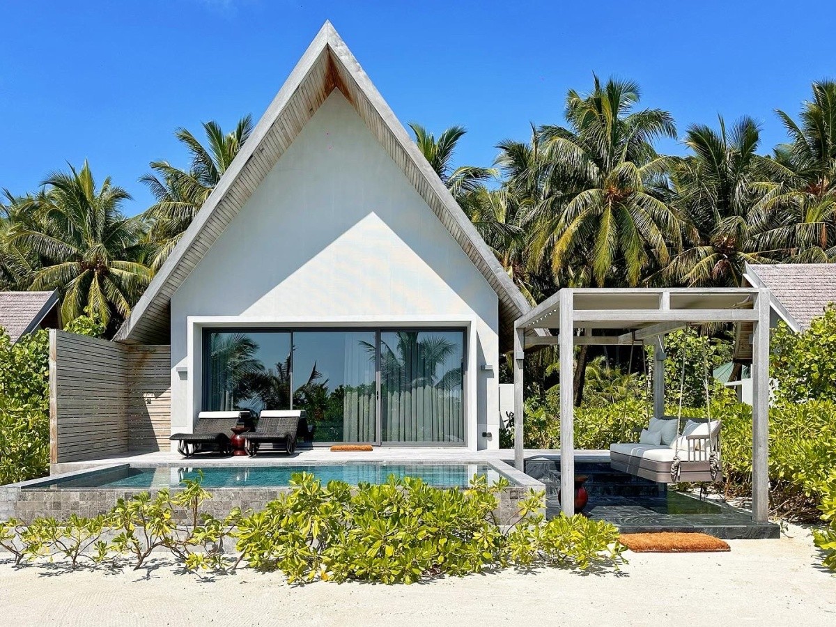Madifushi Private Island (Meemu Atoll)