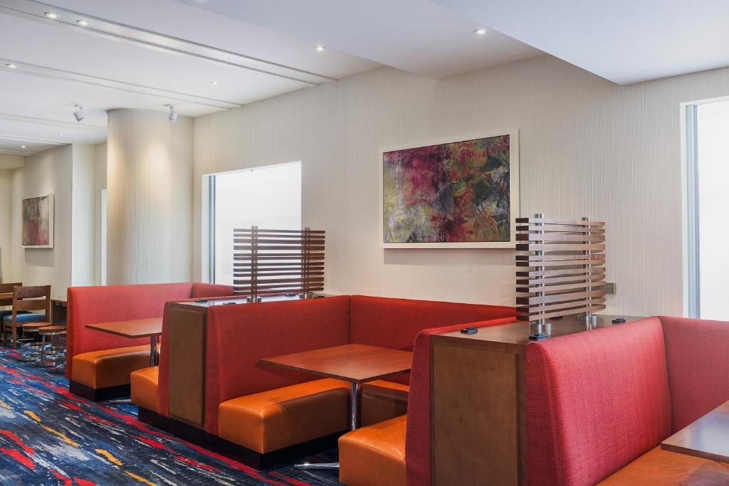 Holiday Inn Express & Suites San Francisco Fishermans Wharf