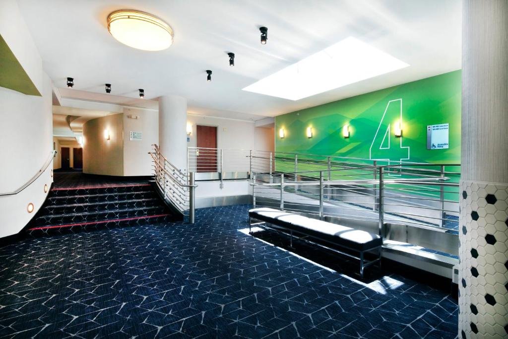 Holiday Inn Express & Suites San Francisco Fishermans Wharf