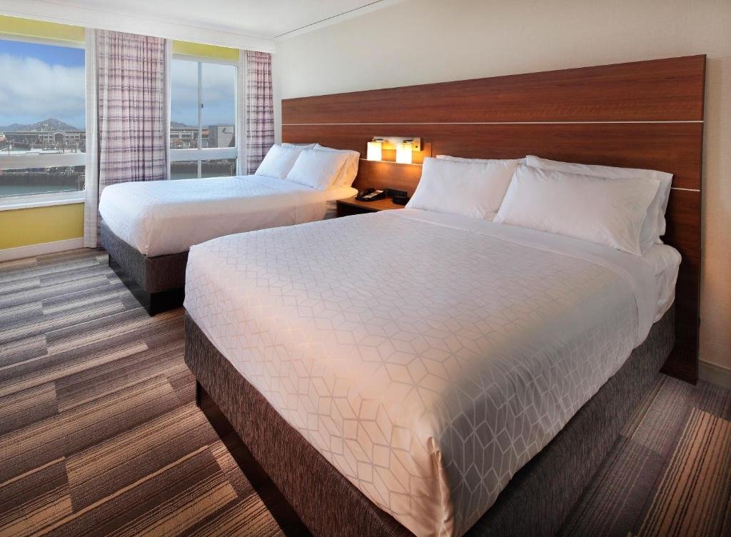 Holiday Inn Express & Suites San Francisco Fishermans Wharf