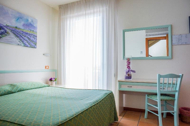Sylvia (Lido Di Camaiore)