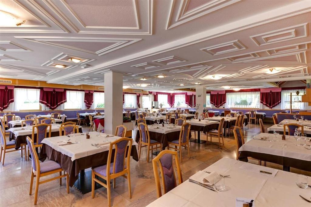 5denní zájezd (denní přejezd) s dopravou, polopenzí a skipasem v ceně – Smy hotel Koflerhof