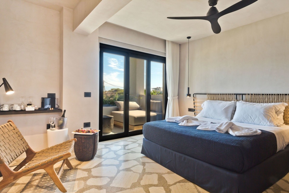 Almi Luxury Rooms
