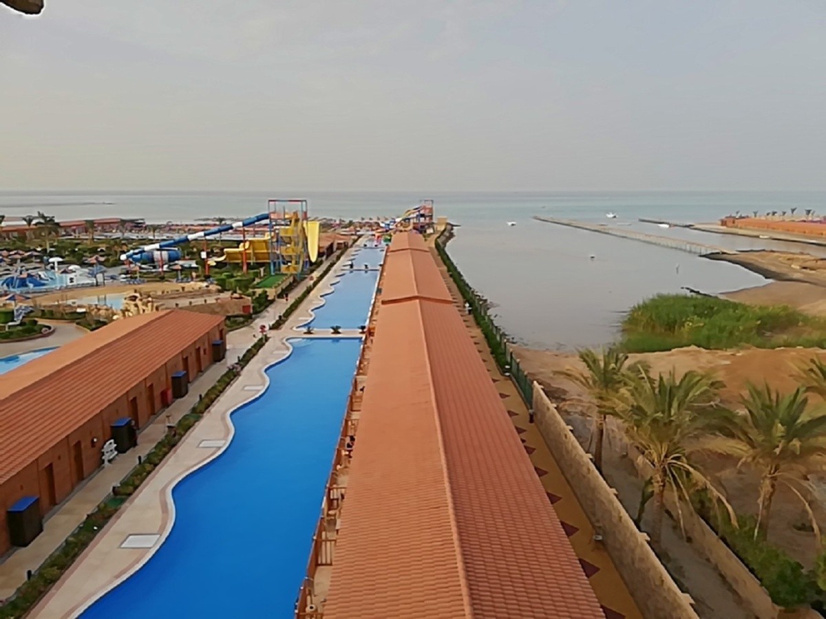 Sunrise Alora Aqua Park Resort