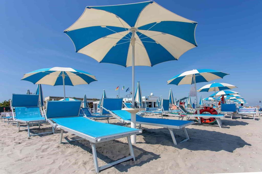 Village Pineta Beach