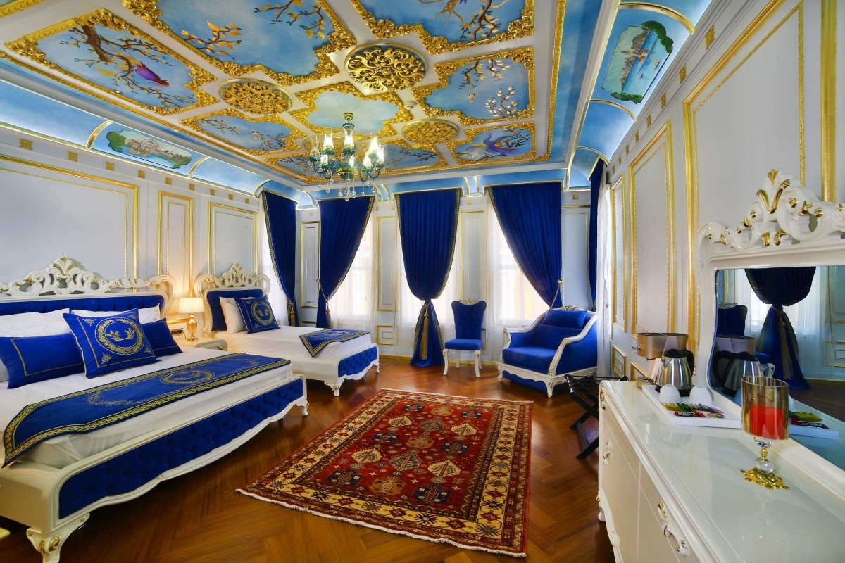 Seven Hills Palace