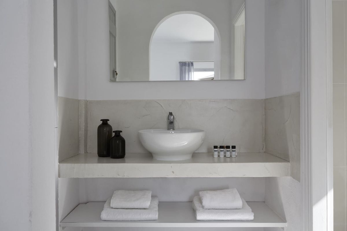 Mrs Armelina By Mr & Mrs White Hotels