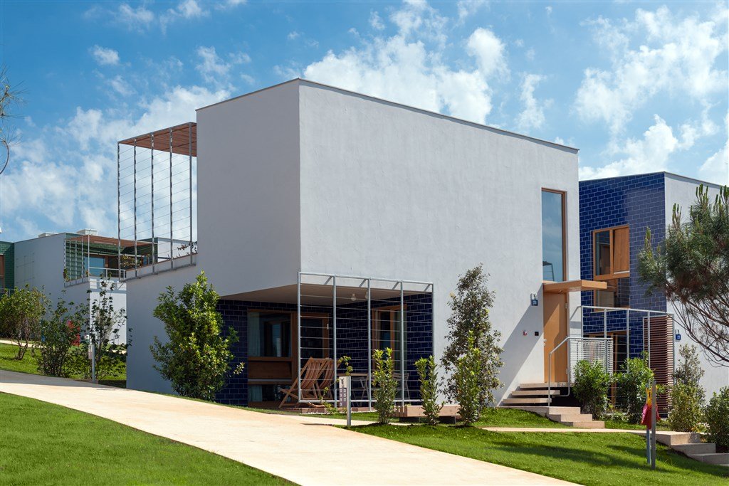 Amarin Apartments