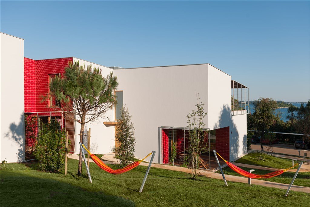 Amarin Apartments