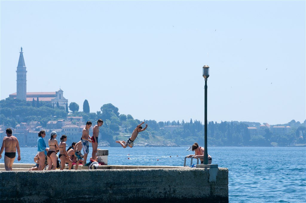 Amarin Apartments