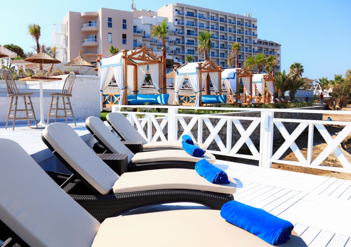 Design Plus Seya Beach