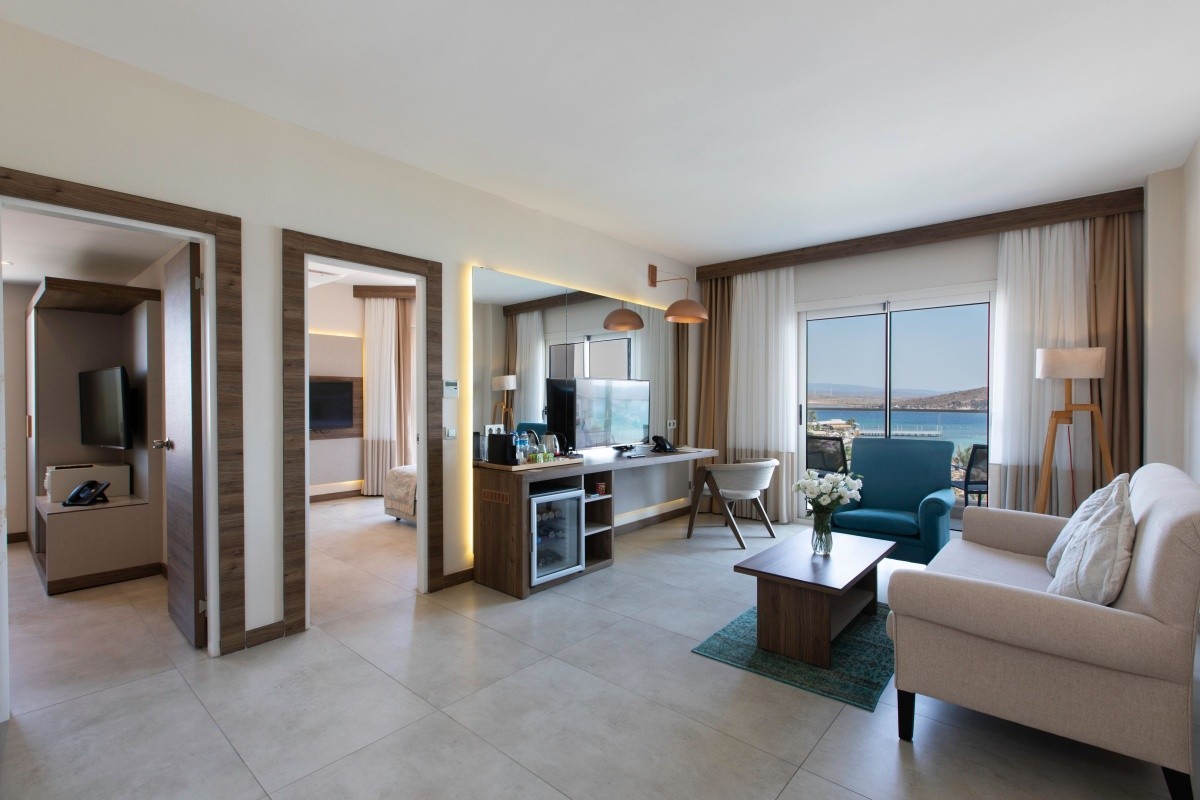 Design Plus Seya Beach