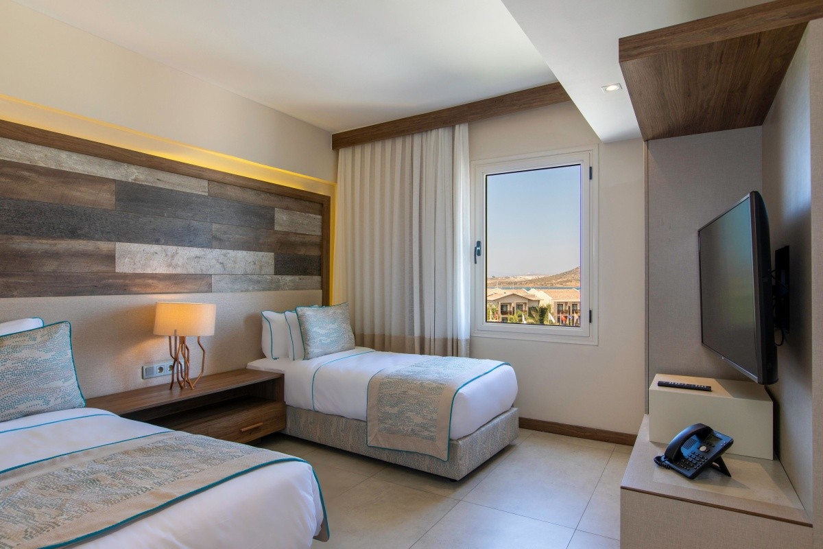 Design Plus Seya Beach